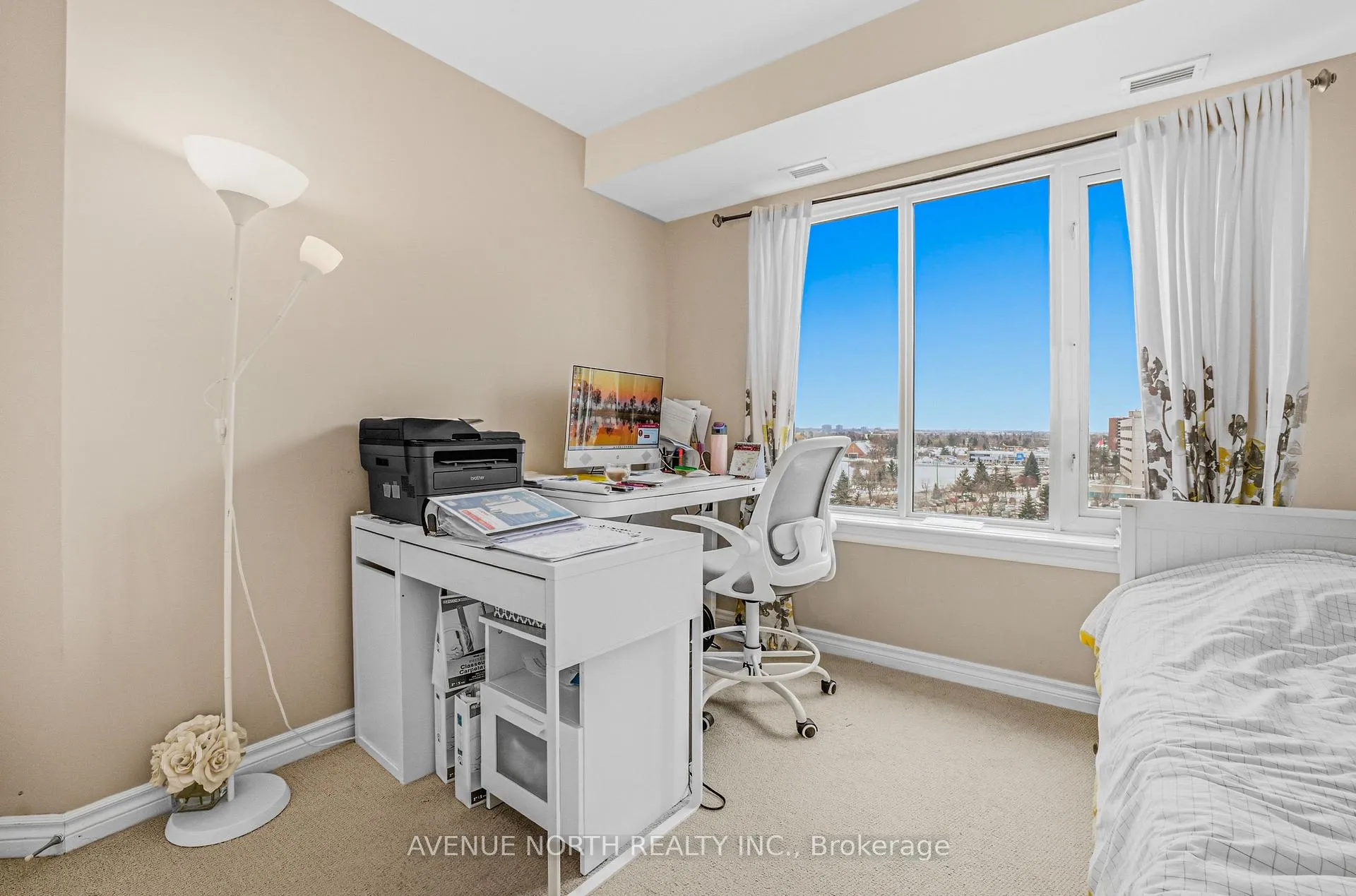 Photo 13 of Unit 812, 314 Central Park Drive, Ottawa, Central Park — HOMEH