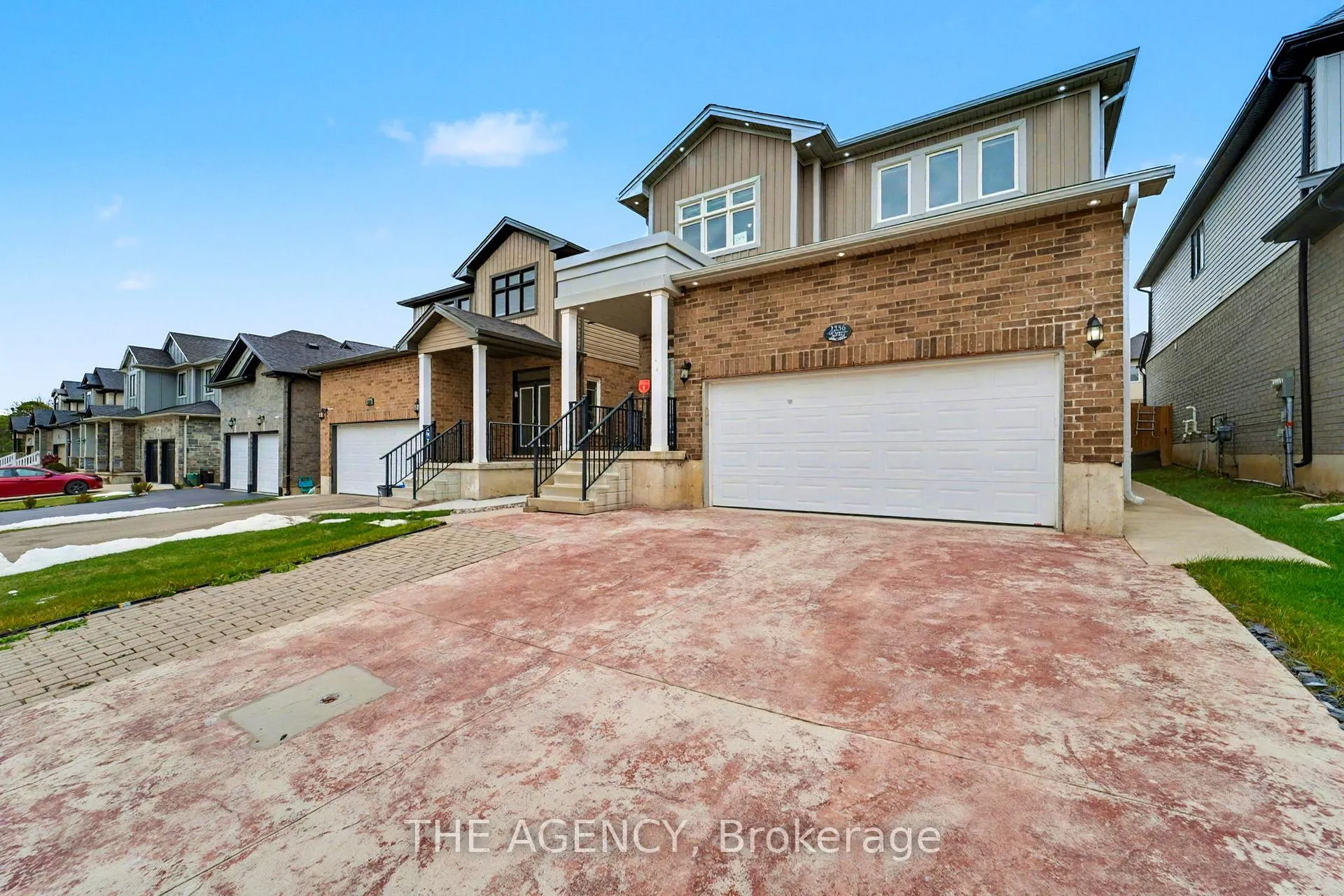 Photo 3 of 2356 Constance Avenue, London, South U — HOMEH