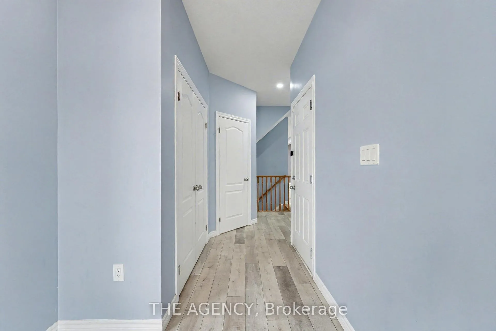 Photo 5 of 2356 Constance Avenue, London, South U — HOMEH