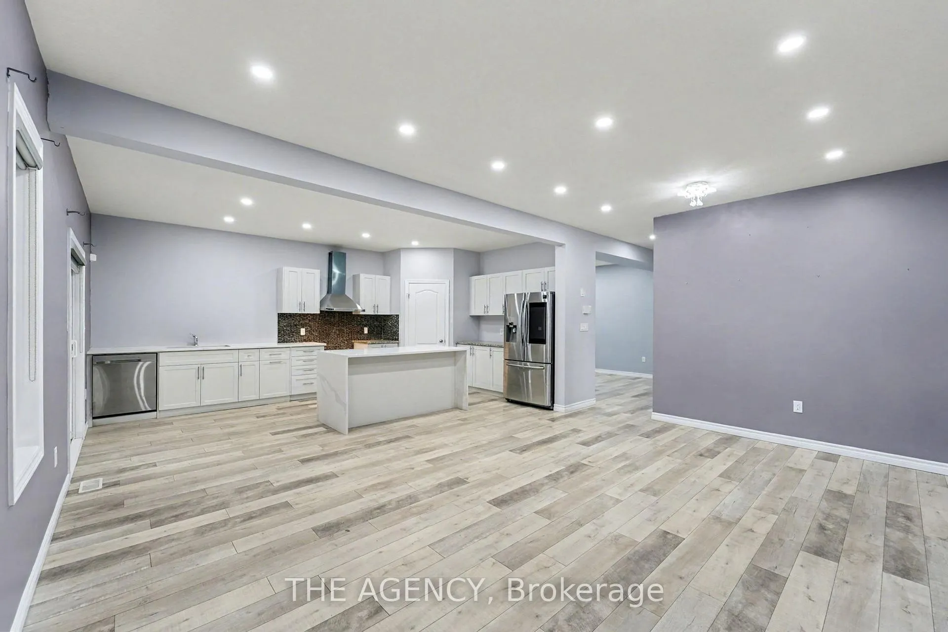 Photo 11 of 2356 Constance Avenue, London, South U — HOMEH