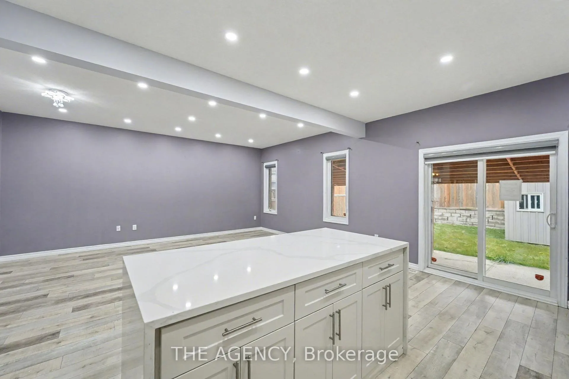 Photo 15 of 2356 Constance Avenue, London, South U — HOMEH
