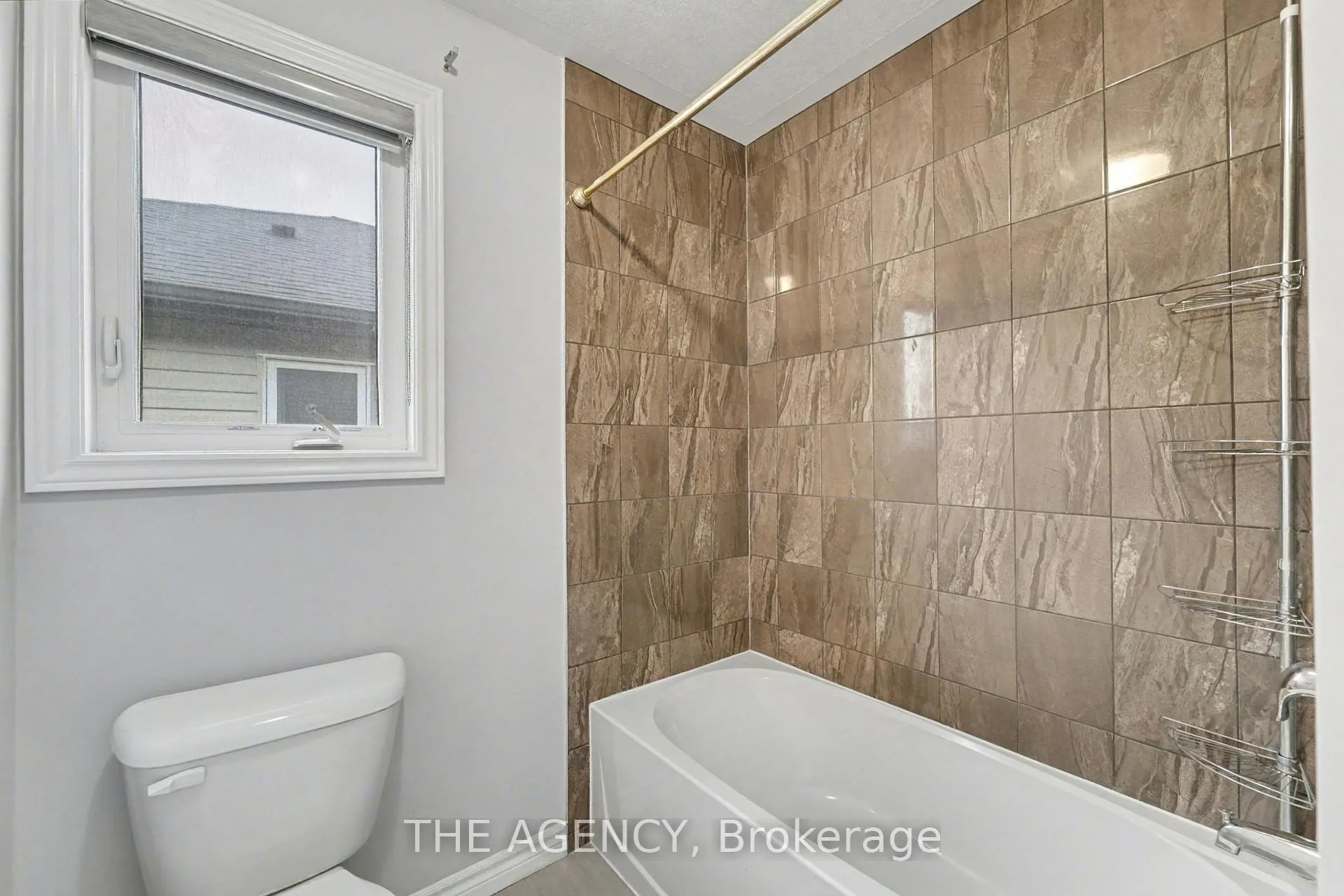 Photo 25 of 2356 Constance Avenue, London, South U — HOMEH