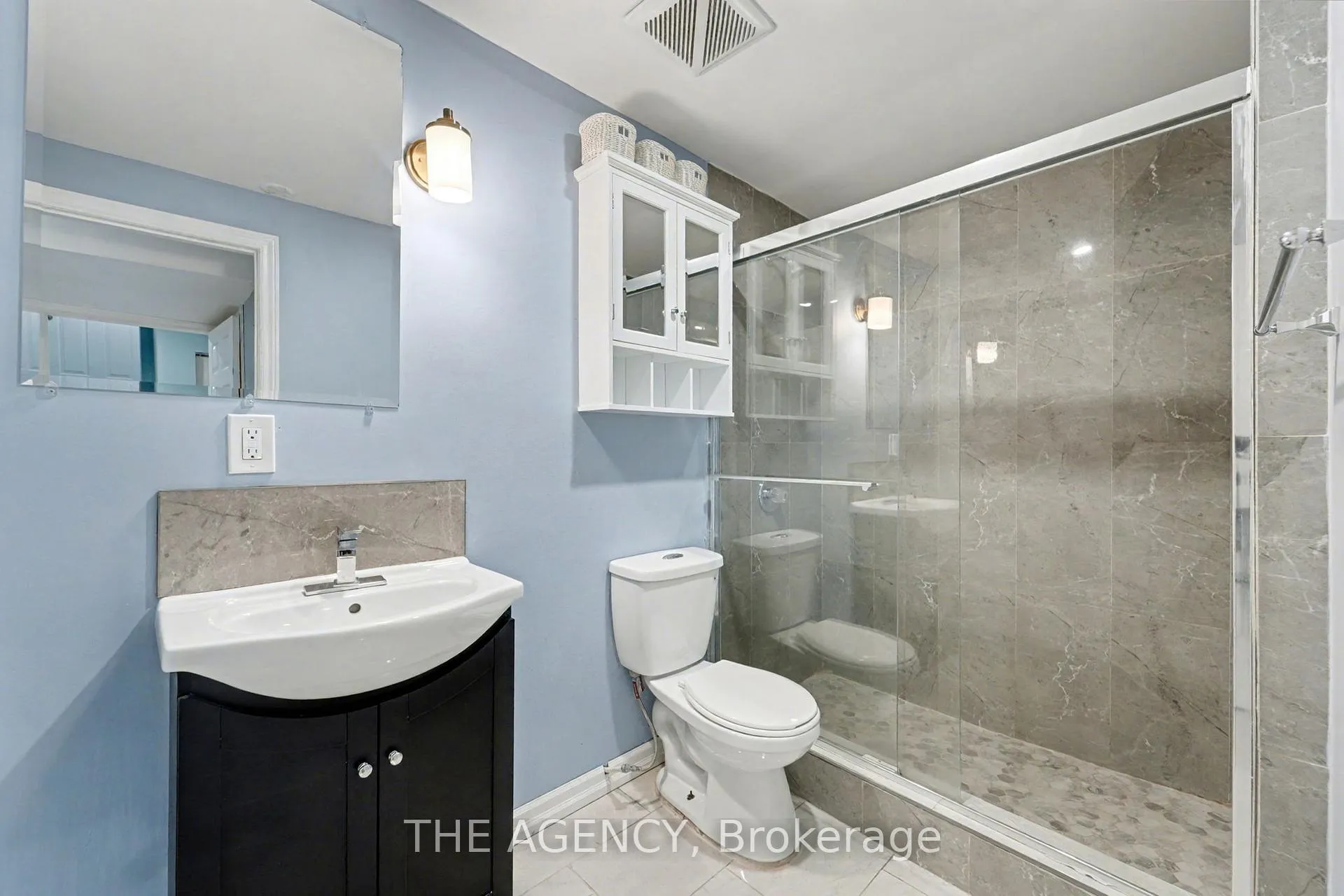Photo 36 of 2356 Constance Avenue, London, South U — HOMEH