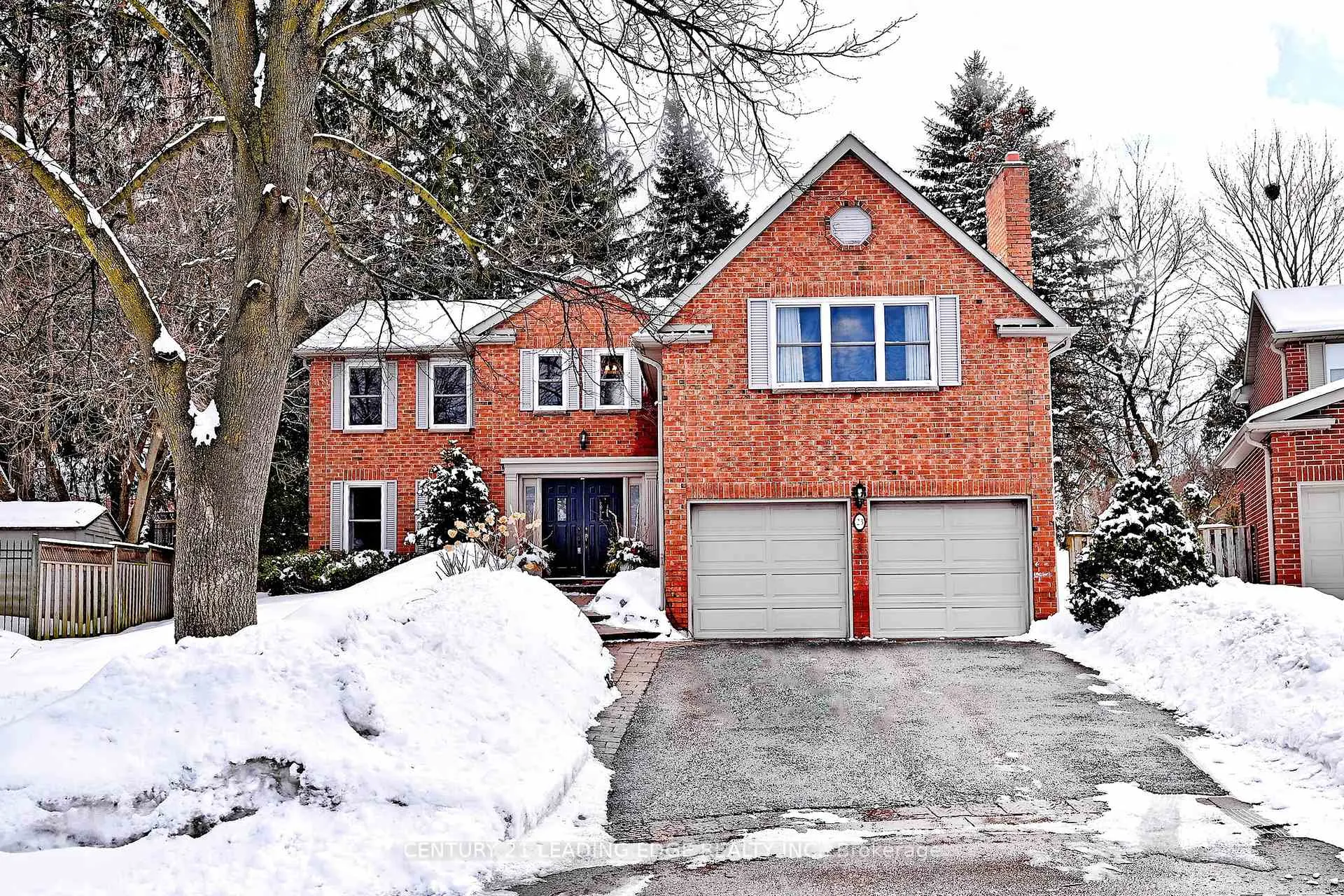 Photo 2 of 23 Hare Court, Markham, Old Markham Village — HOMEH