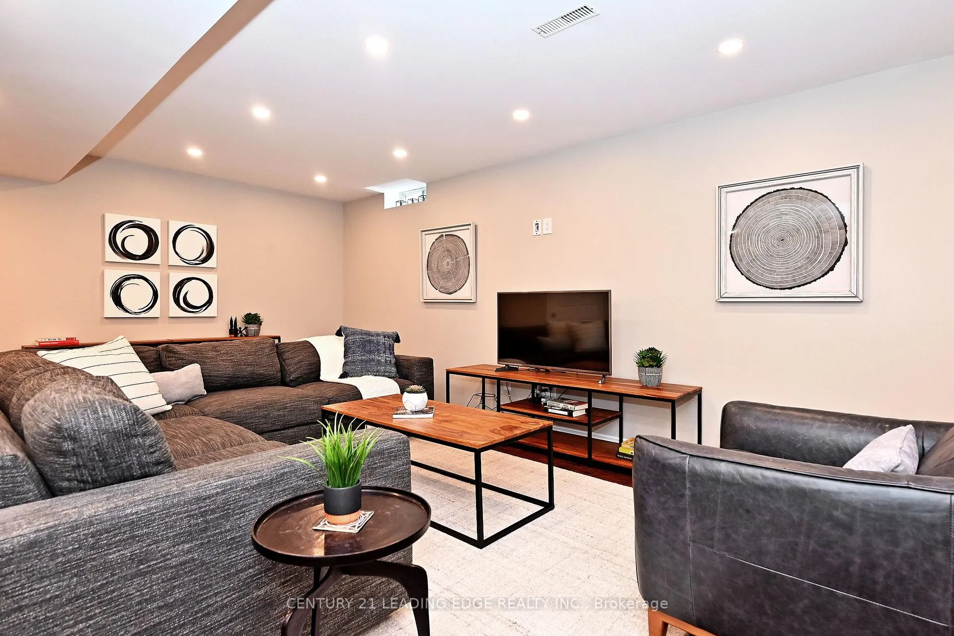 Photo 37 of 23 Hare Court, Markham, Old Markham Village — HOMEH