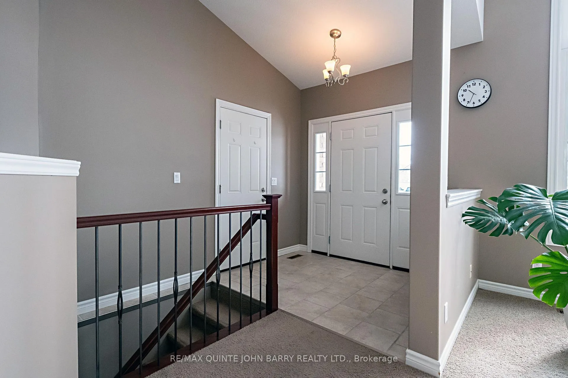 Photo 2 of 105 Parkview Heights, Quinte West, Murray Ward — HOMEH