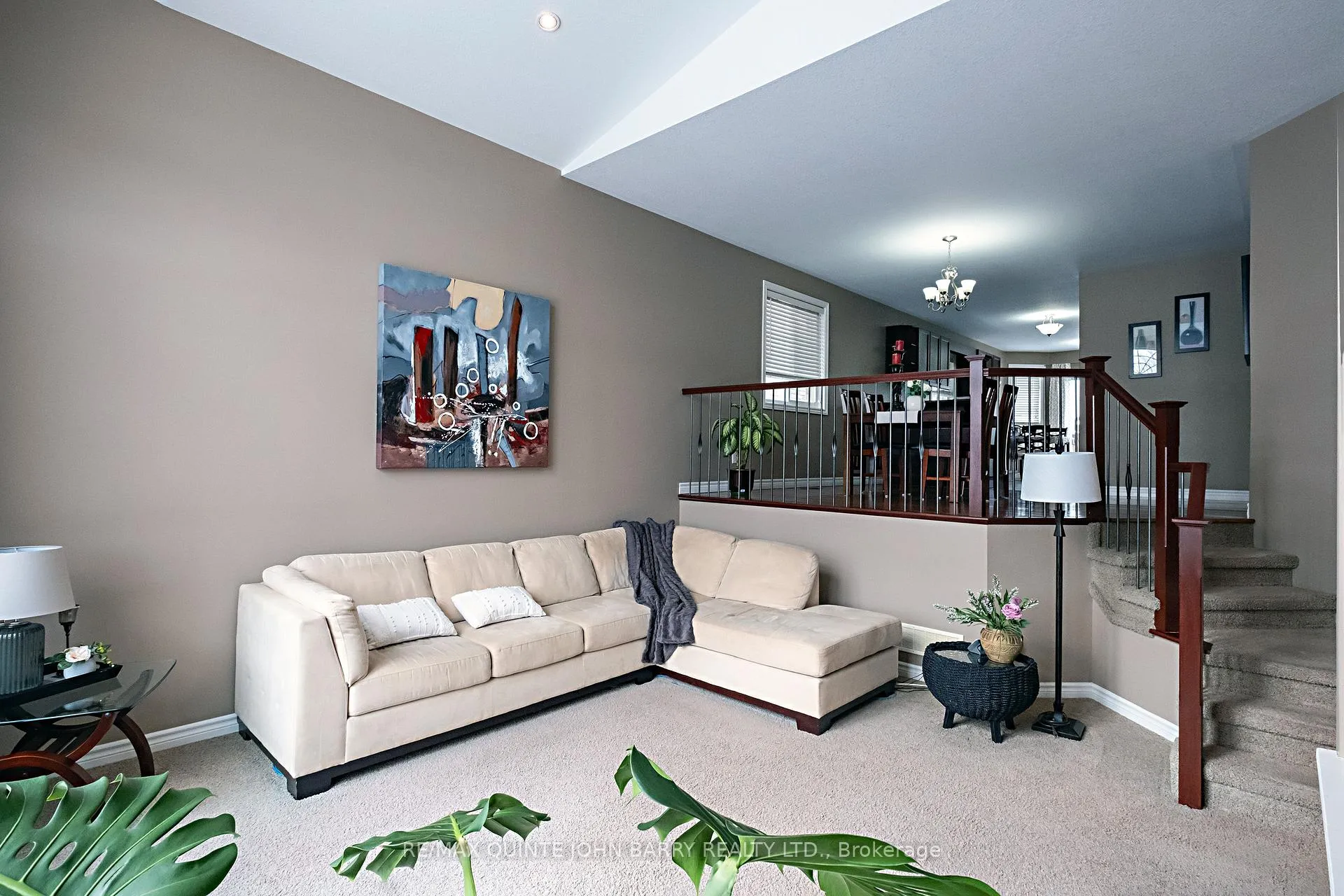 Photo 5 of 105 Parkview Heights, Quinte West, Murray Ward — HOMEH