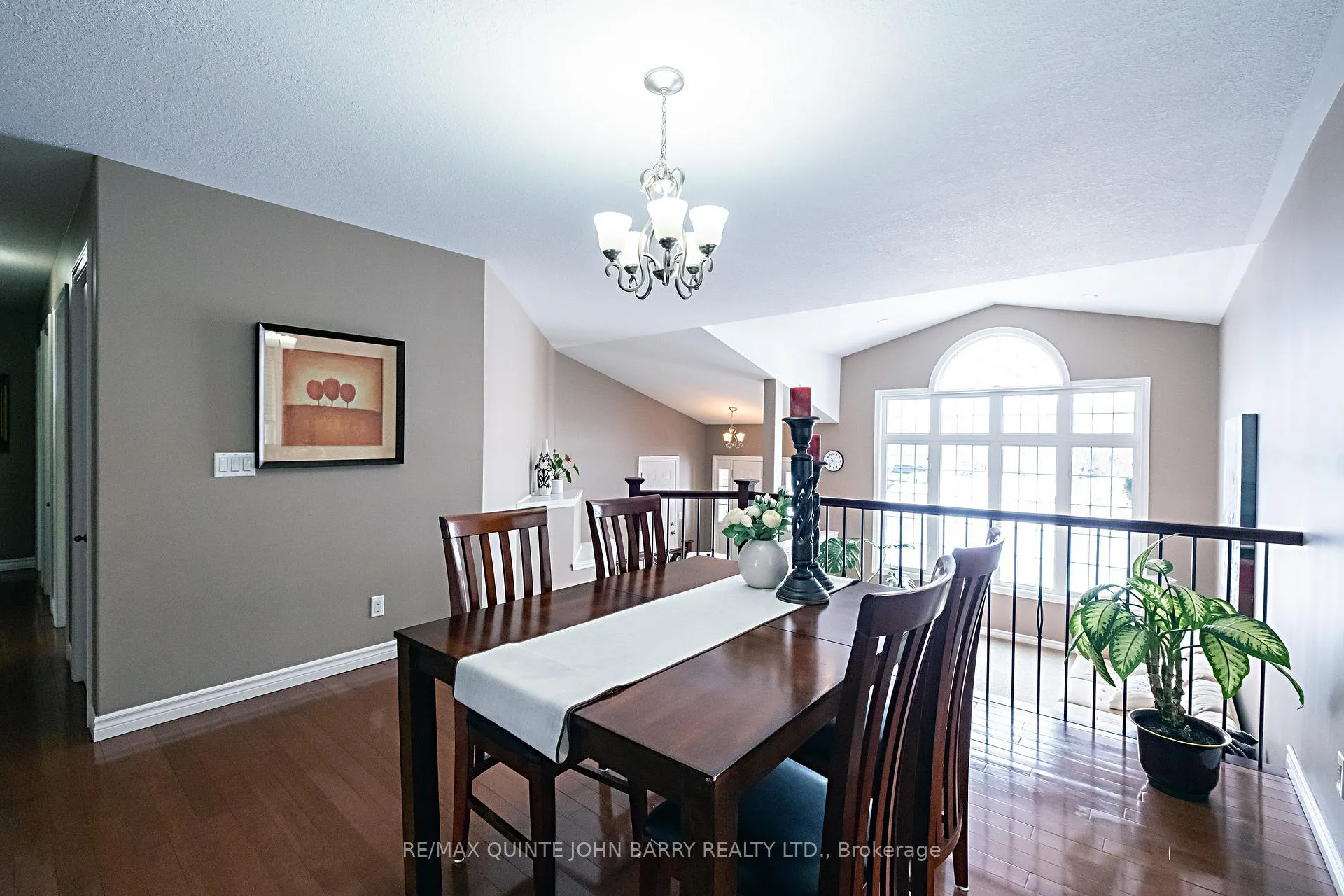 Photo 10 of 105 Parkview Heights, Quinte West, Murray Ward — HOMEH