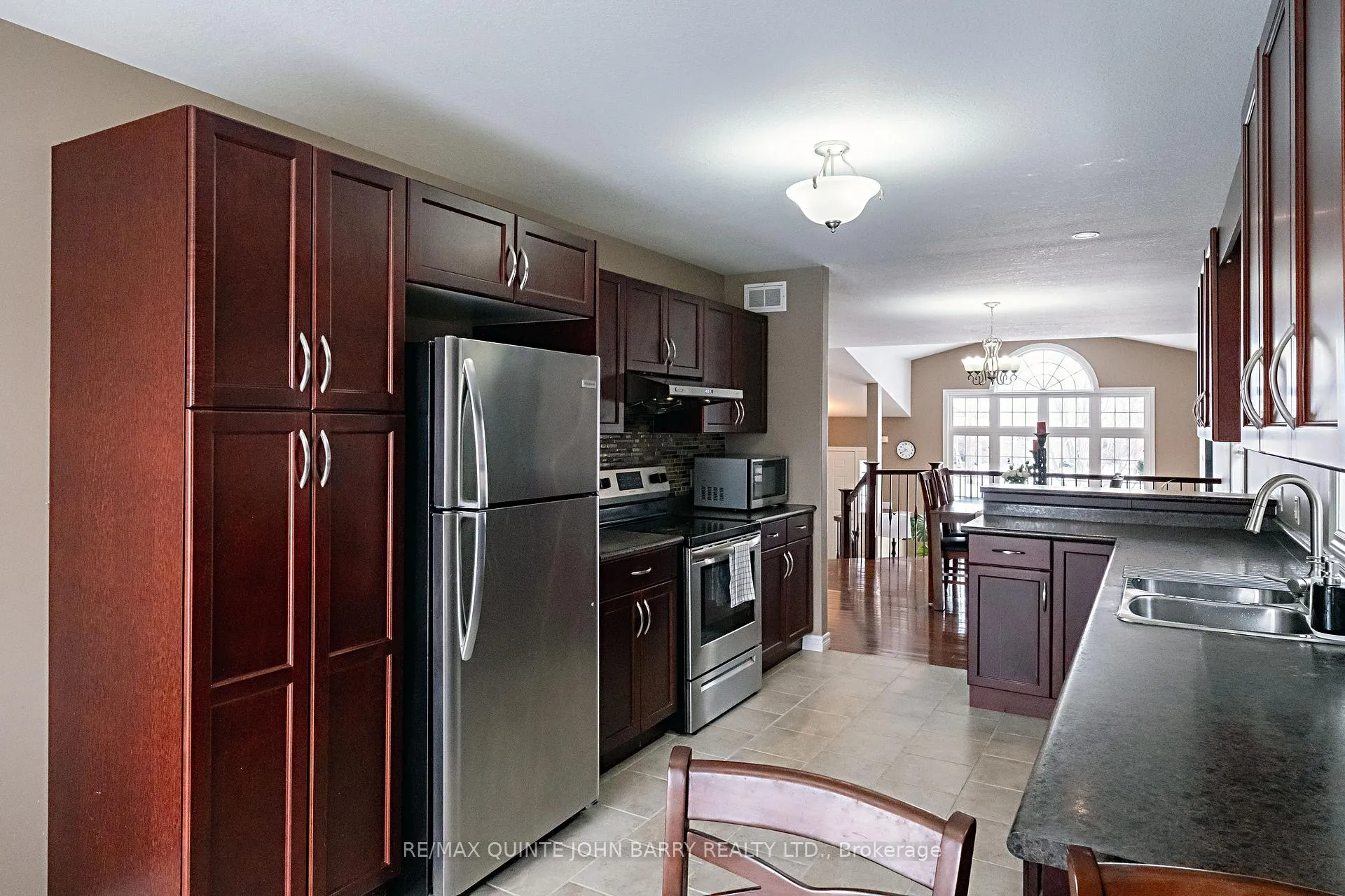 Photo 18 of 105 Parkview Heights, Quinte West, Murray Ward — HOMEH