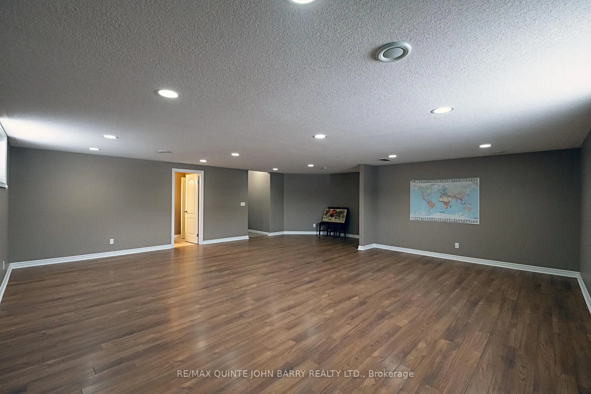 Photo 28 of 105 Parkview Heights, Quinte West, Murray Ward — HOMEH