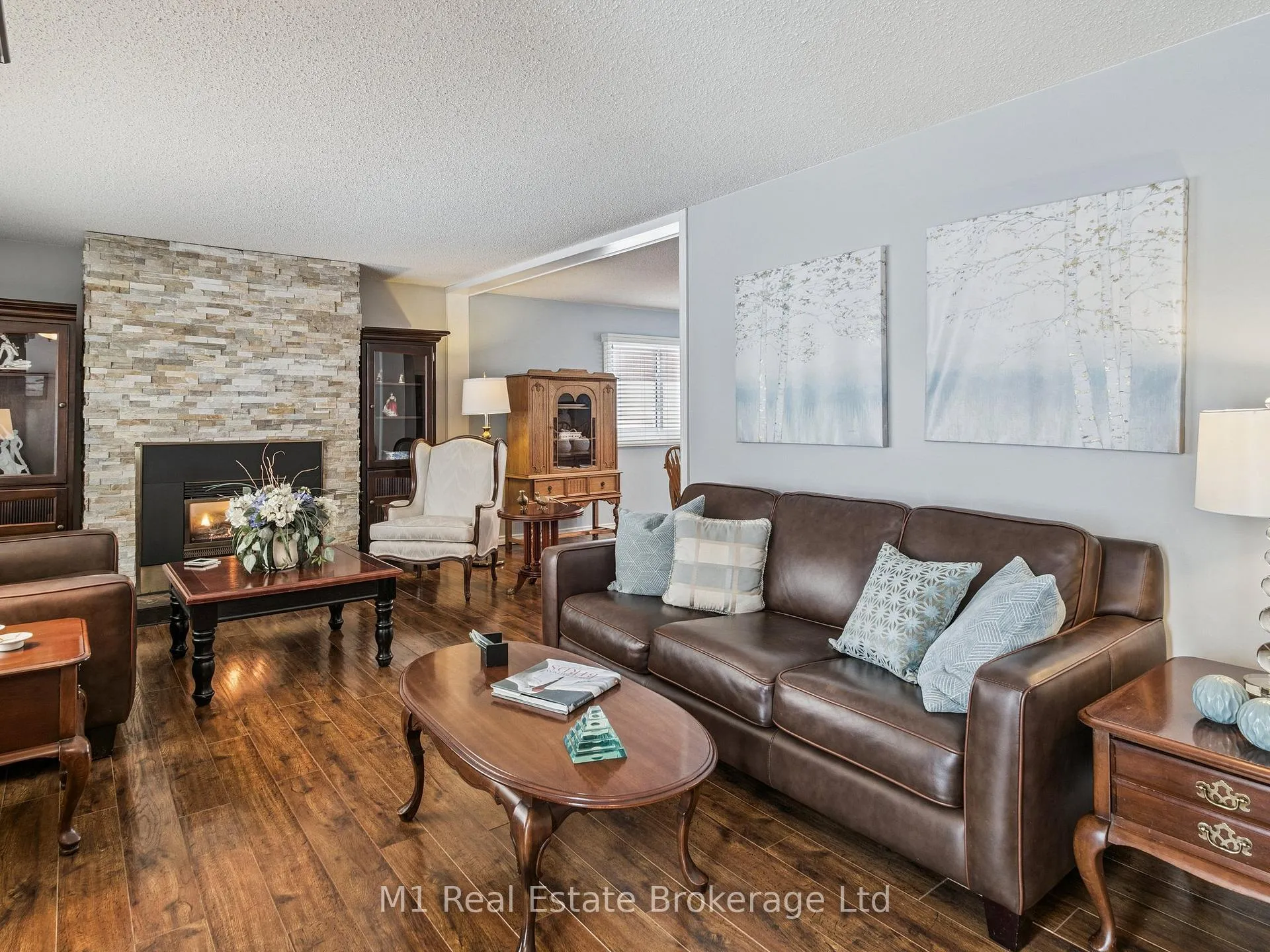 Photo 4 of 94 Tamarack Drive, Oro-Medonte, Rural Oro-Medonte — HOMEH