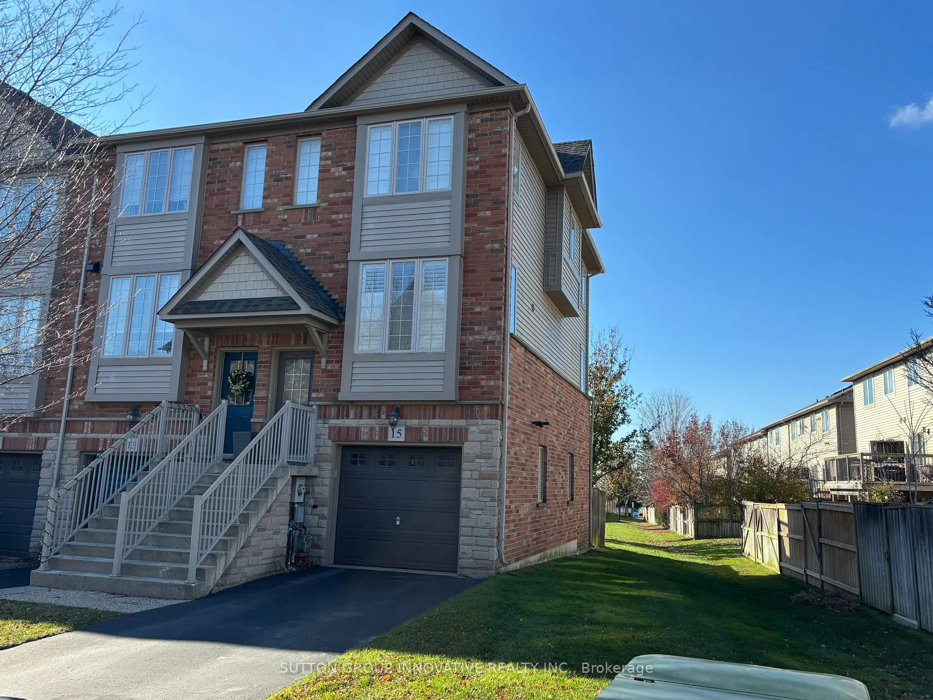 Photo 1 of 15 Chapman Lane, Hamilton, Ancaster — HOMEH