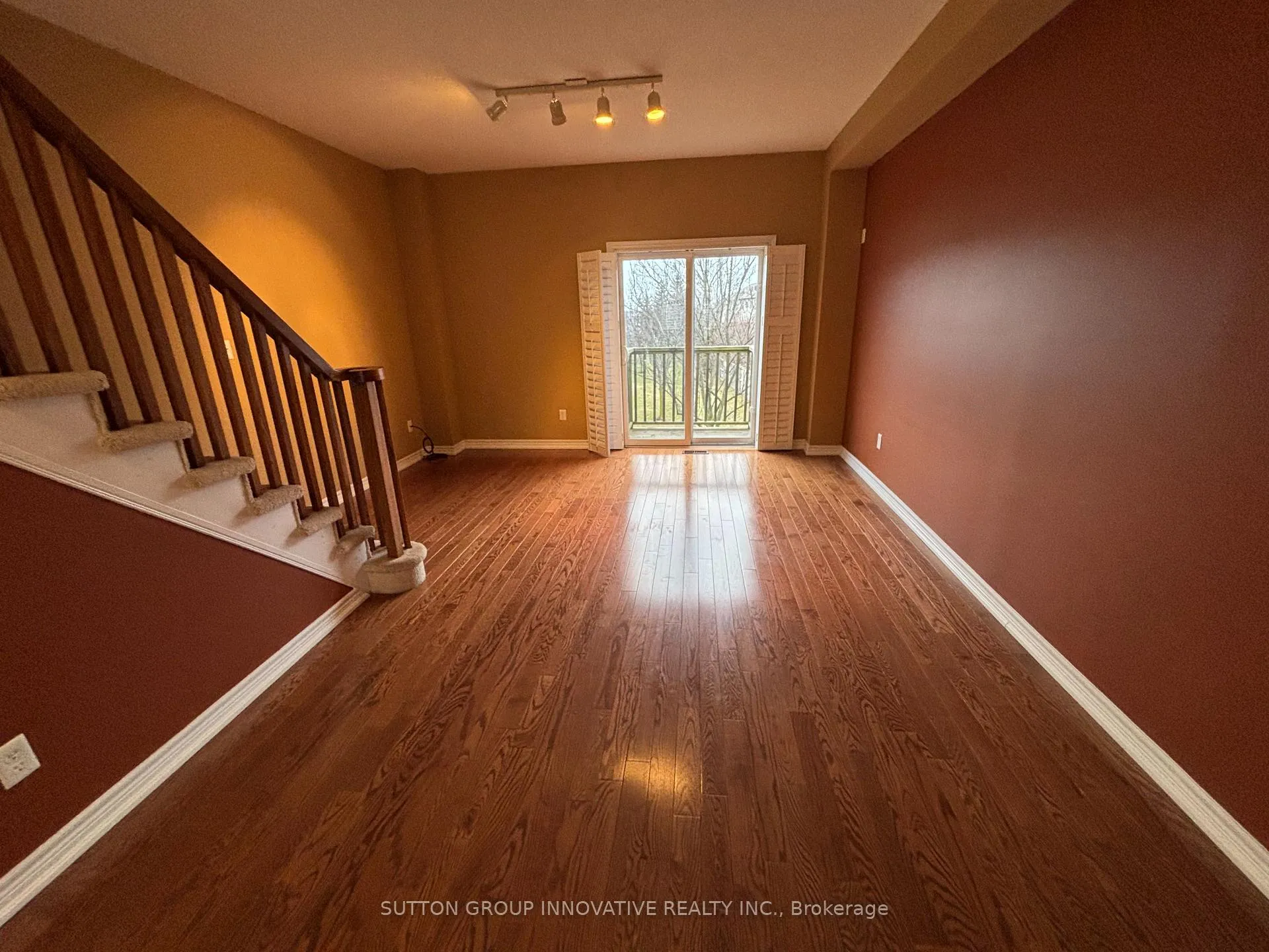 Photo 37 of 15 Chapman Lane, Hamilton, Ancaster — HOMEH