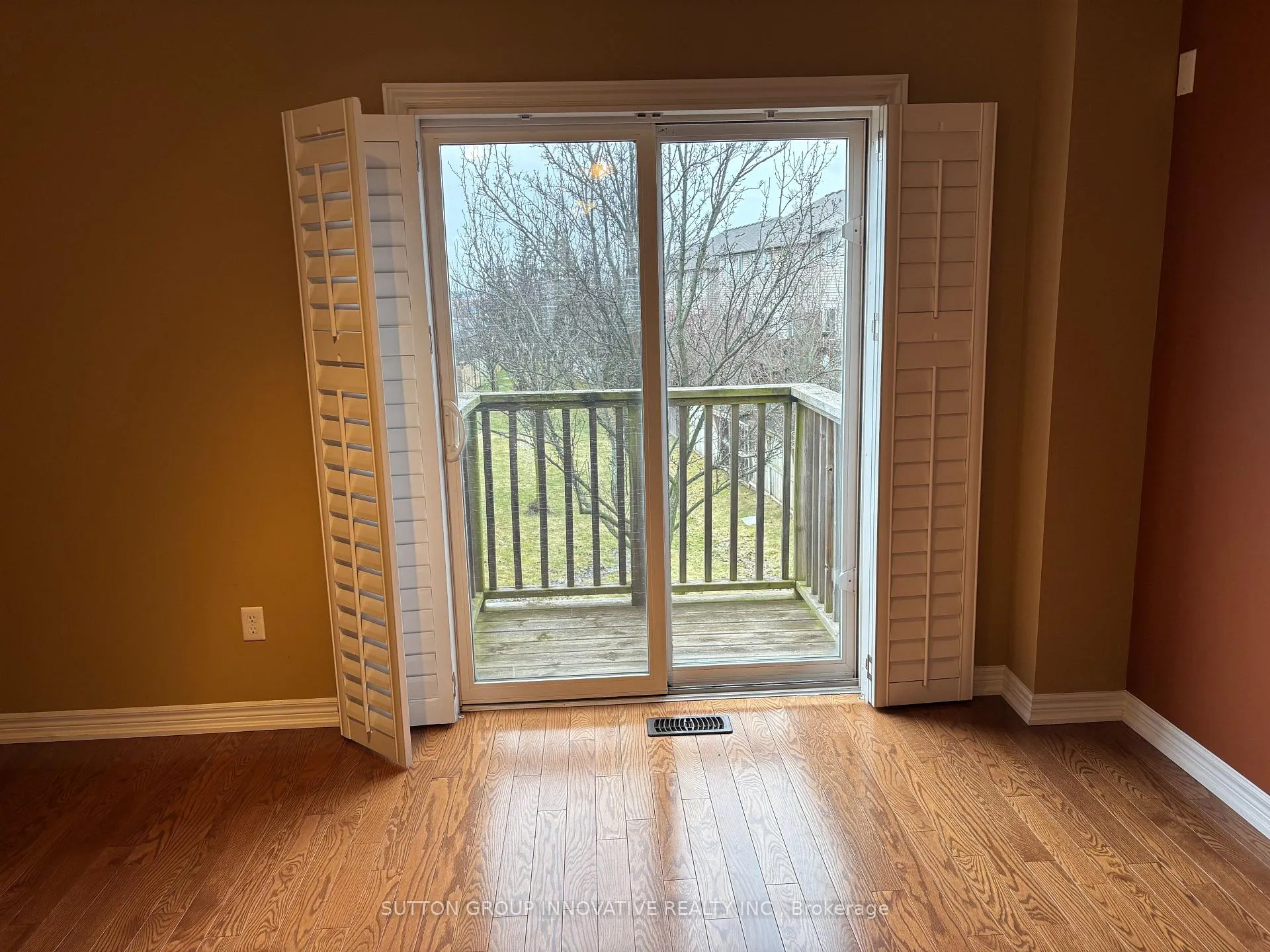 Photo 39 of 15 Chapman Lane, Hamilton, Ancaster — HOMEH