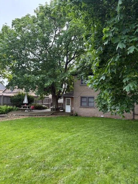 Photo 20 of 7076 Longwoods Road, London, South V — HOMEH