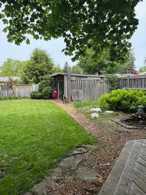 Photo 21 of 7076 Longwoods Road, London, South V — HOMEH