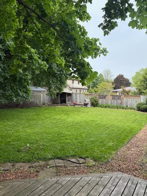 Photo 23 of 7076 Longwoods Road, London, South V — HOMEH