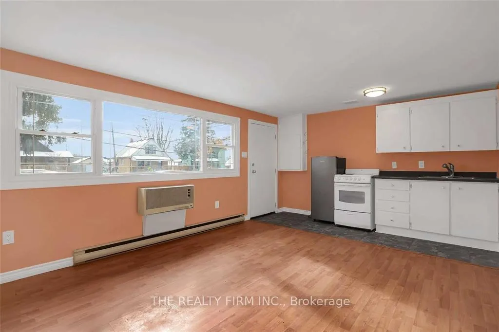 Photo 27 of 7076 Longwoods Road, London, South V — HOMEH