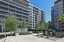 Front of Unit 702, 399 Adelaide Street W