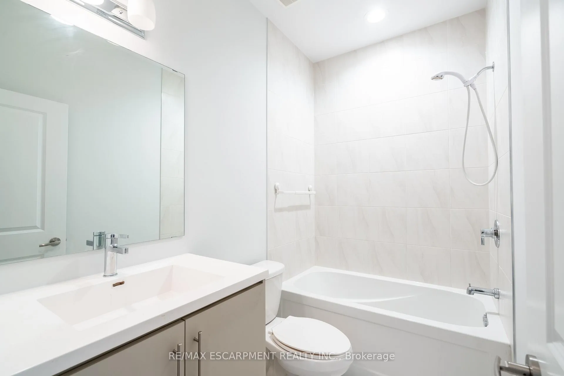 Photo 16 of Unit 132, 1 Redfern Avenue, Hamilton, Mountview — HOMEH