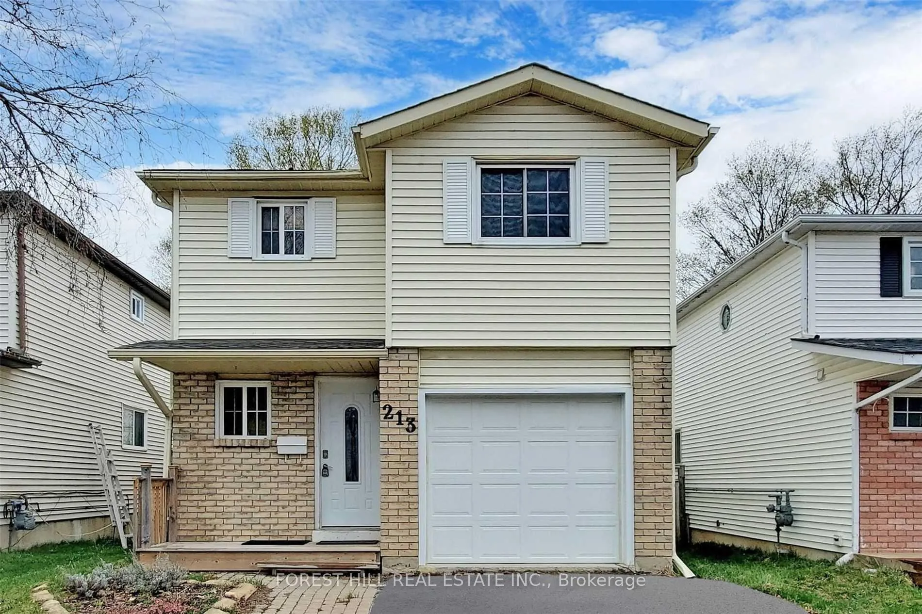 Photo 6 of 213 Hickling Trail, Barrie, Grove East — HOMEH