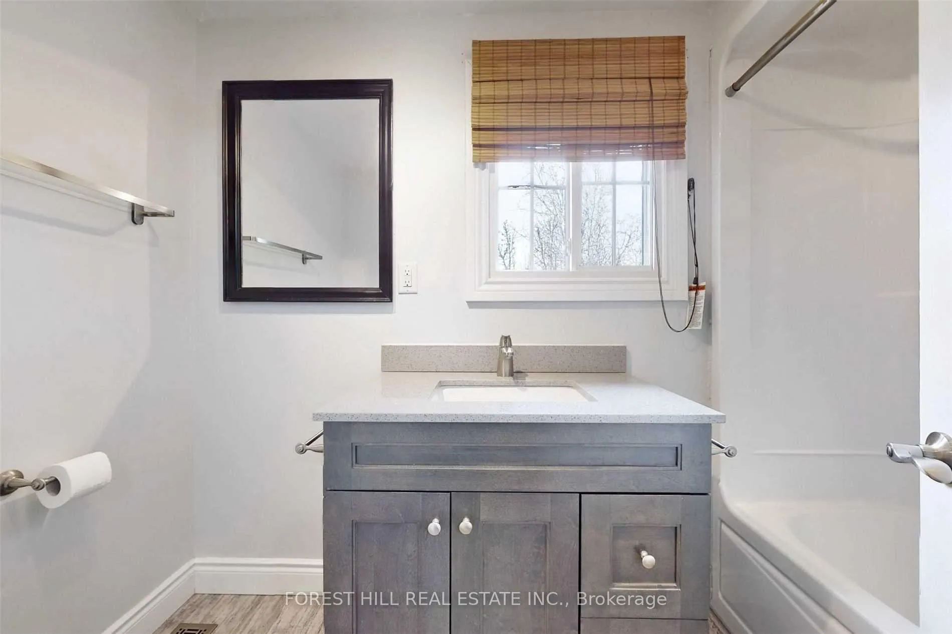 Photo 12 of 213 Hickling Trail, Barrie, Grove East — HOMEH
