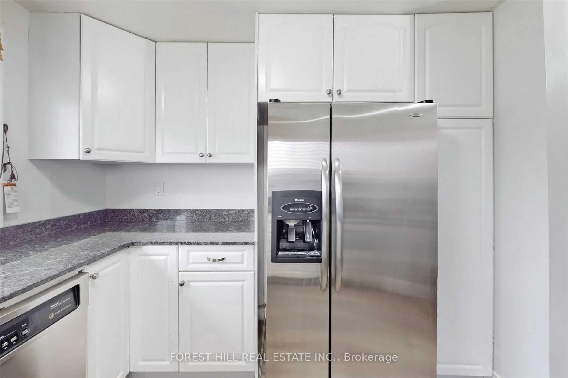 Photo 13 of 213 Hickling Trail, Barrie, Grove East — HOMEH