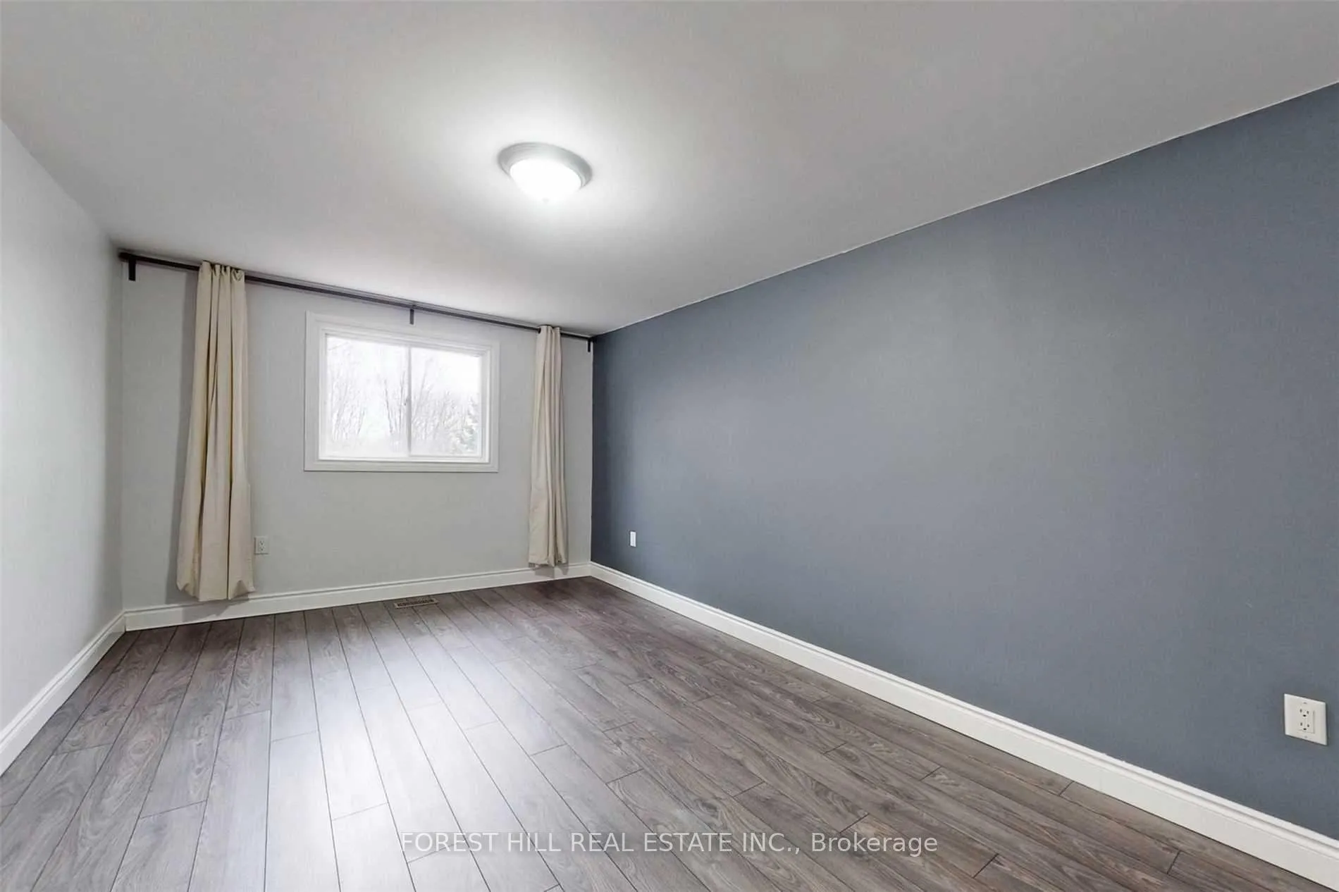 Photo 18 of 213 Hickling Trail, Barrie, Grove East — HOMEH