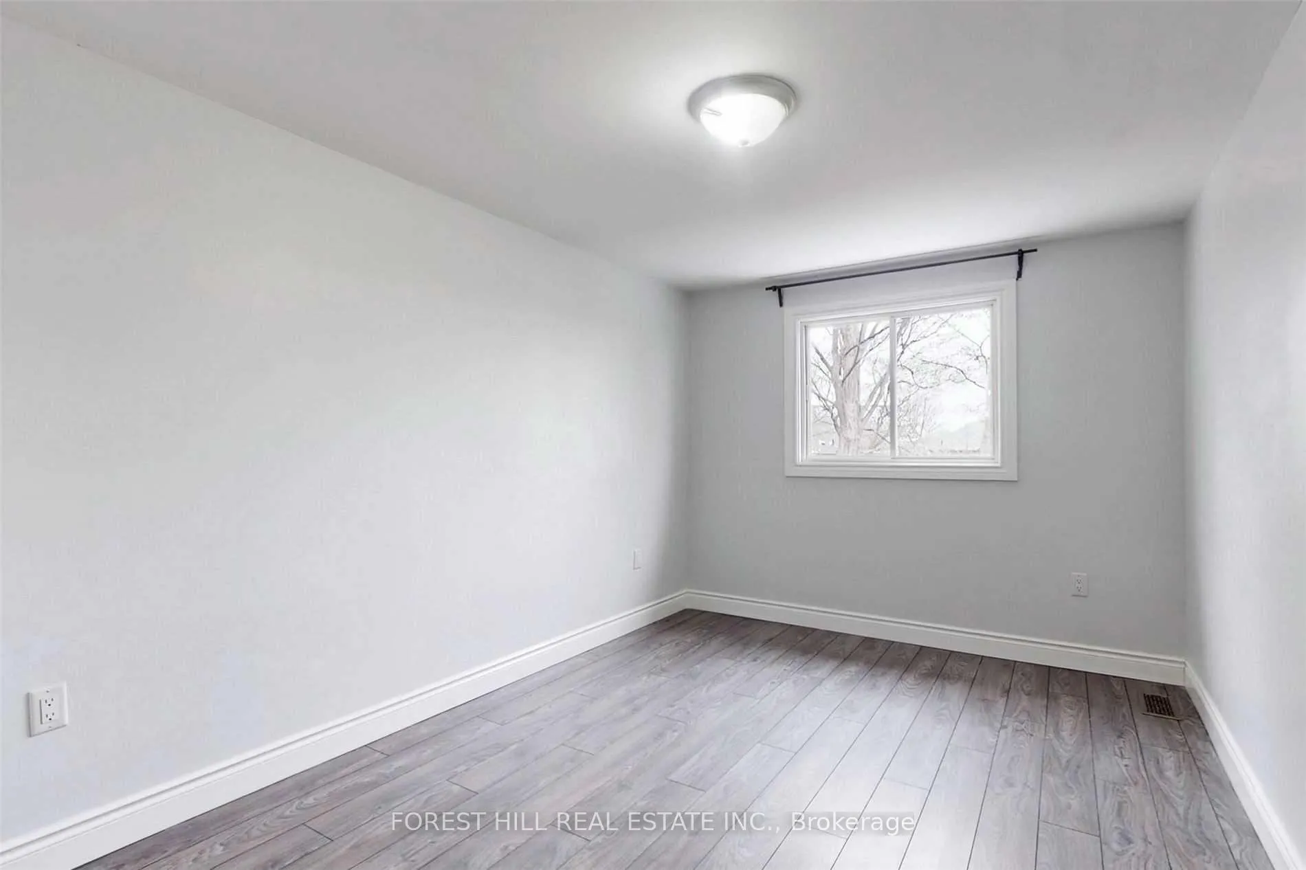 Photo 20 of 213 Hickling Trail, Barrie, Grove East — HOMEH
