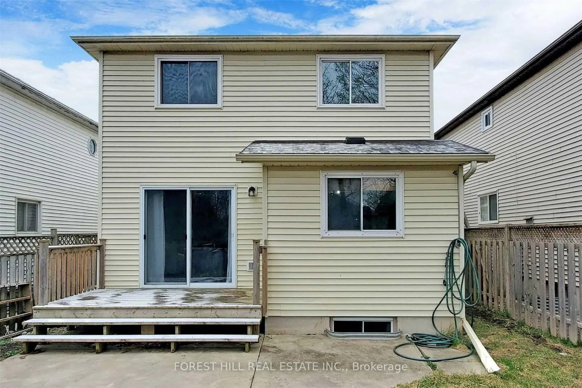 Photo 29 of 213 Hickling Trail, Barrie, Grove East — HOMEH