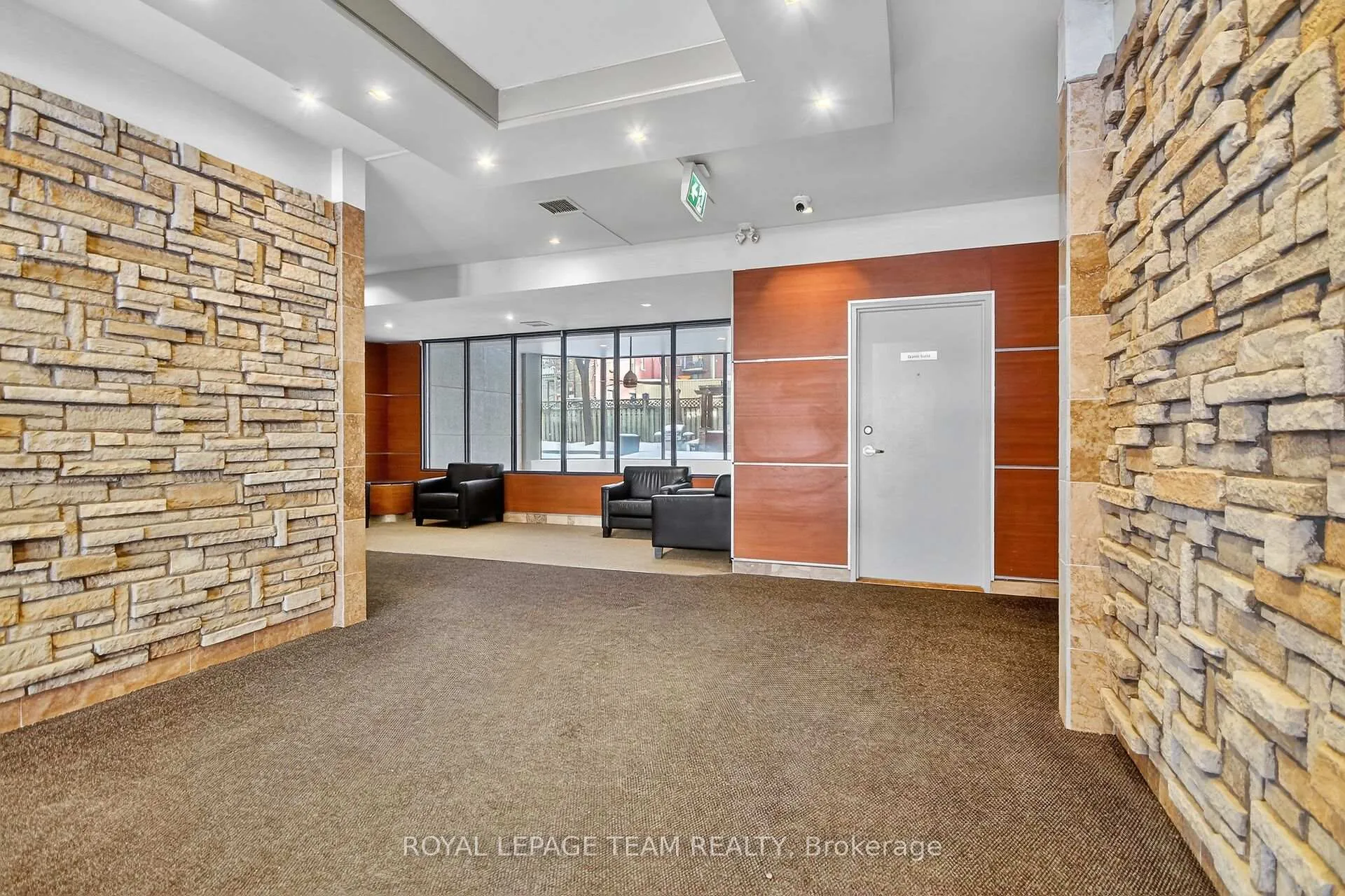 Photo 2 of Unit 2003, 470 Laurier Avenue W, Ottawa, Ottawa Centre — HOMEH