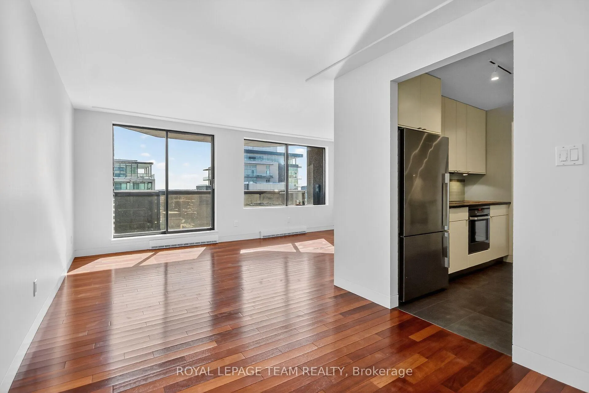 Photo 9 of Unit 2003, 470 Laurier Avenue W, Ottawa, Ottawa Centre — HOMEH