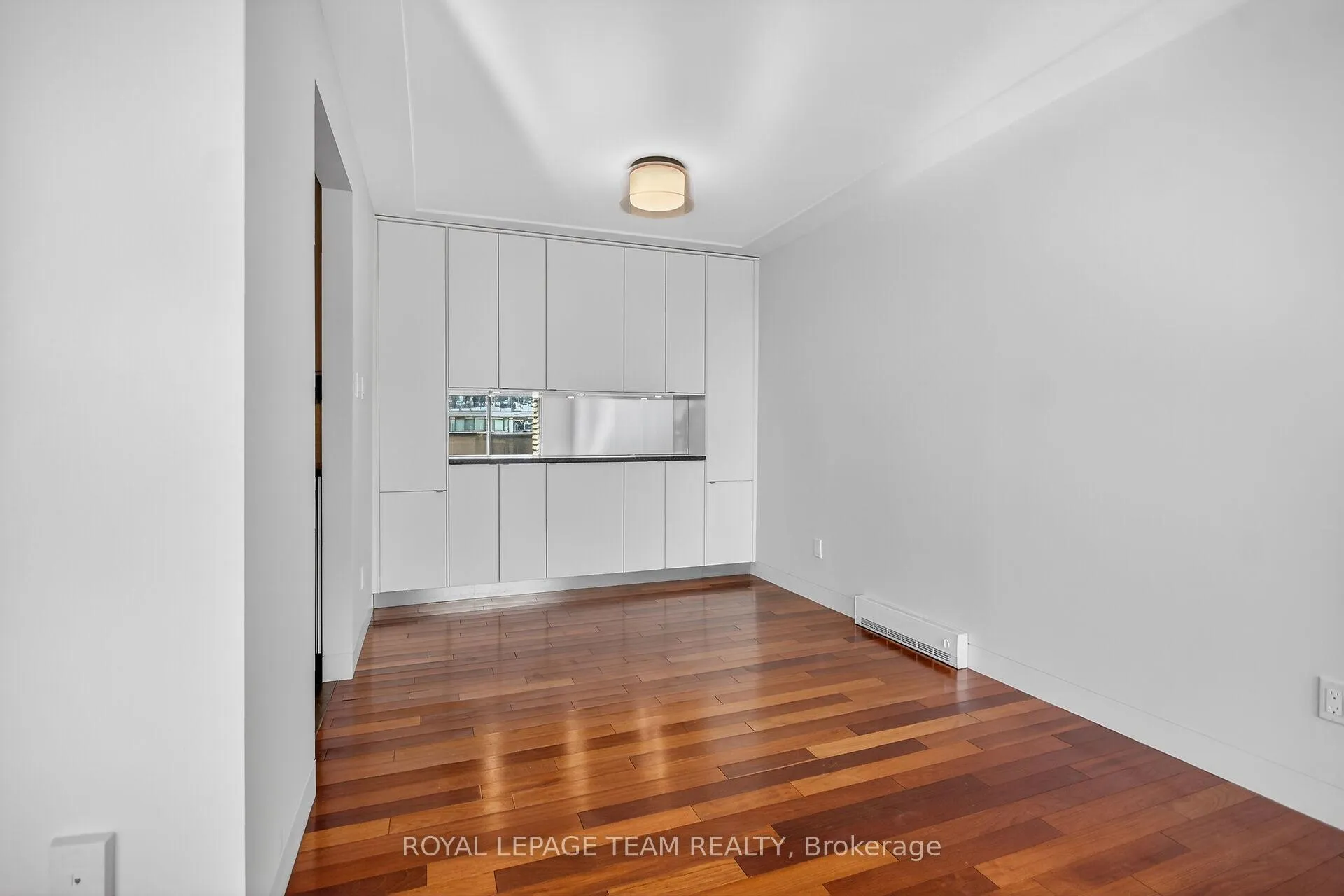 Photo 11 of Unit 2003, 470 Laurier Avenue W, Ottawa, Ottawa Centre — HOMEH