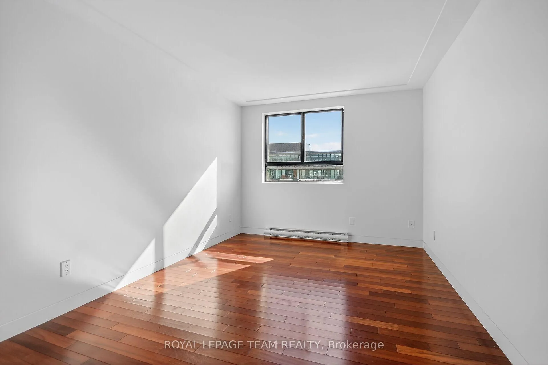 Photo 17 of Unit 2003, 470 Laurier Avenue W, Ottawa, Ottawa Centre — HOMEH