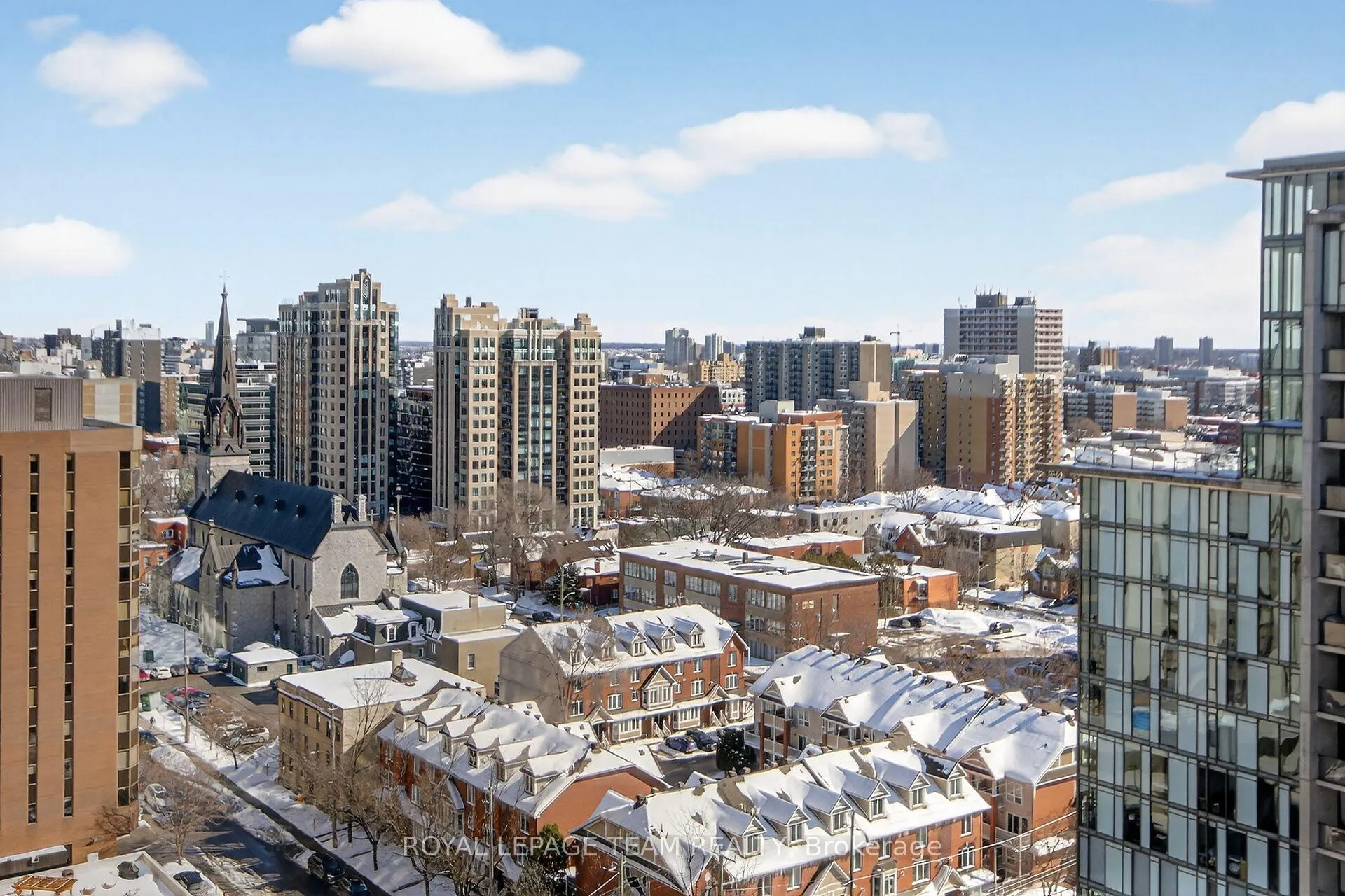 Photo 35 of Unit 2003, 470 Laurier Avenue W, Ottawa, Ottawa Centre — HOMEH