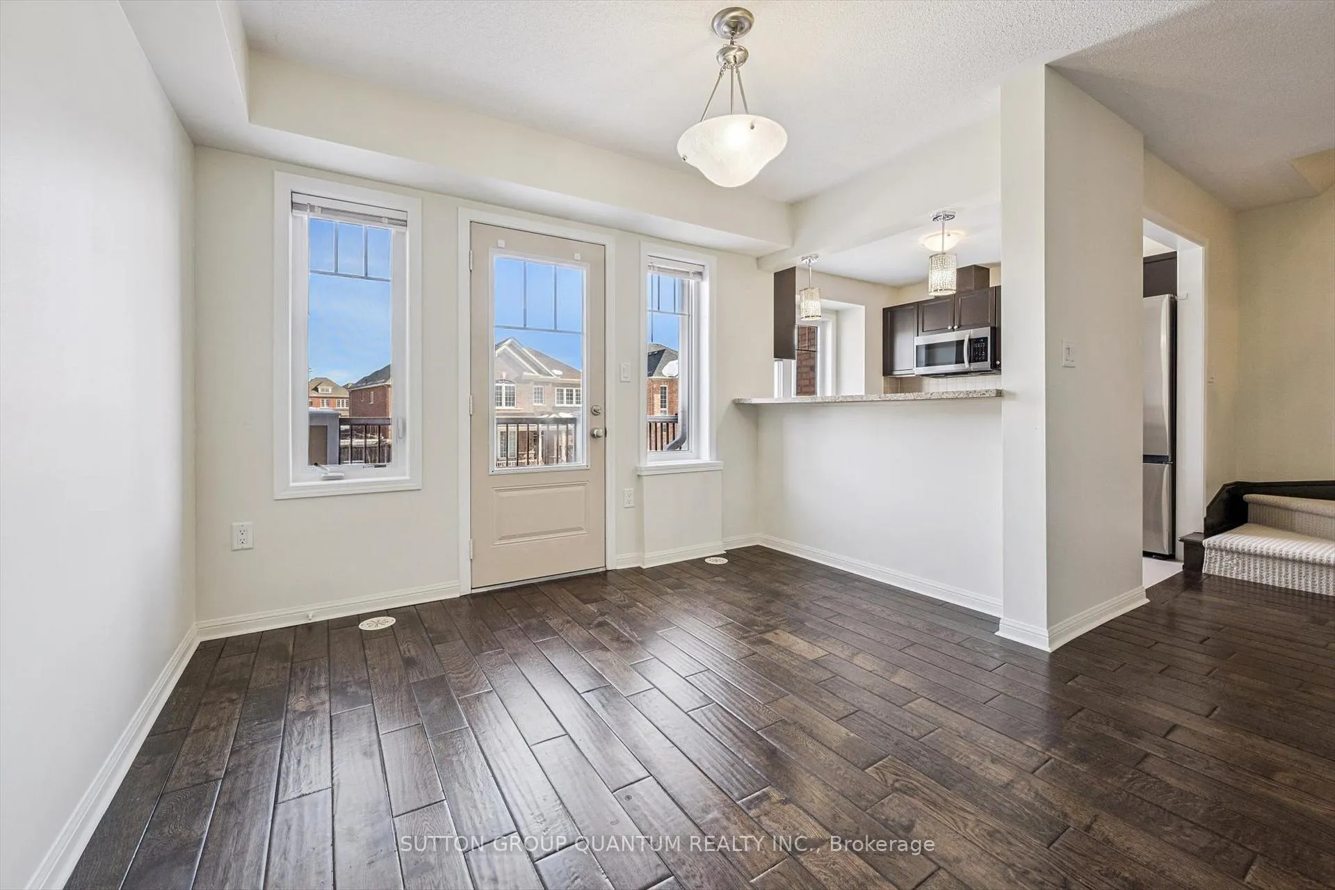 Photo 7 of 20 Deancrest Road, Brampton, Northwest Brampton — HOMEH