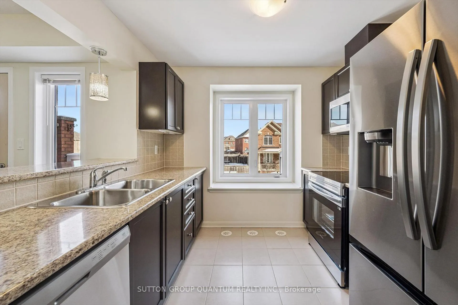 Photo 9 of 20 Deancrest Road, Brampton, Northwest Brampton — HOMEH