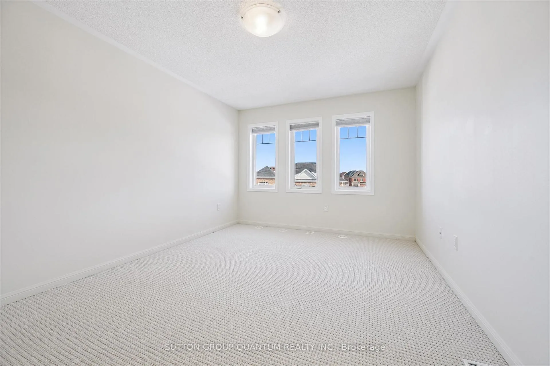 Photo 16 of 20 Deancrest Road, Brampton, Northwest Brampton — HOMEH