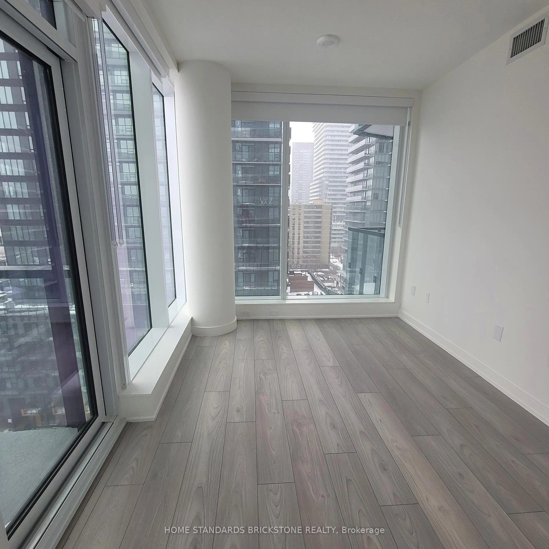 Photo 8 of Unit 1012, 110 Broadway Avenue, Toronto, Mount Pleasant West — HOMEH