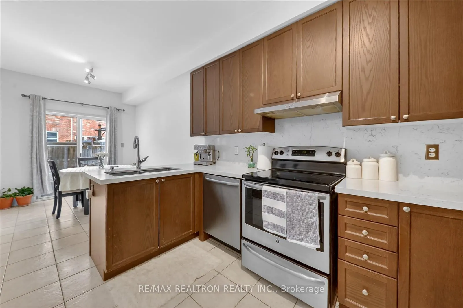Photo 1 of 8 Hickman Road, Ajax, South East — HOMEH