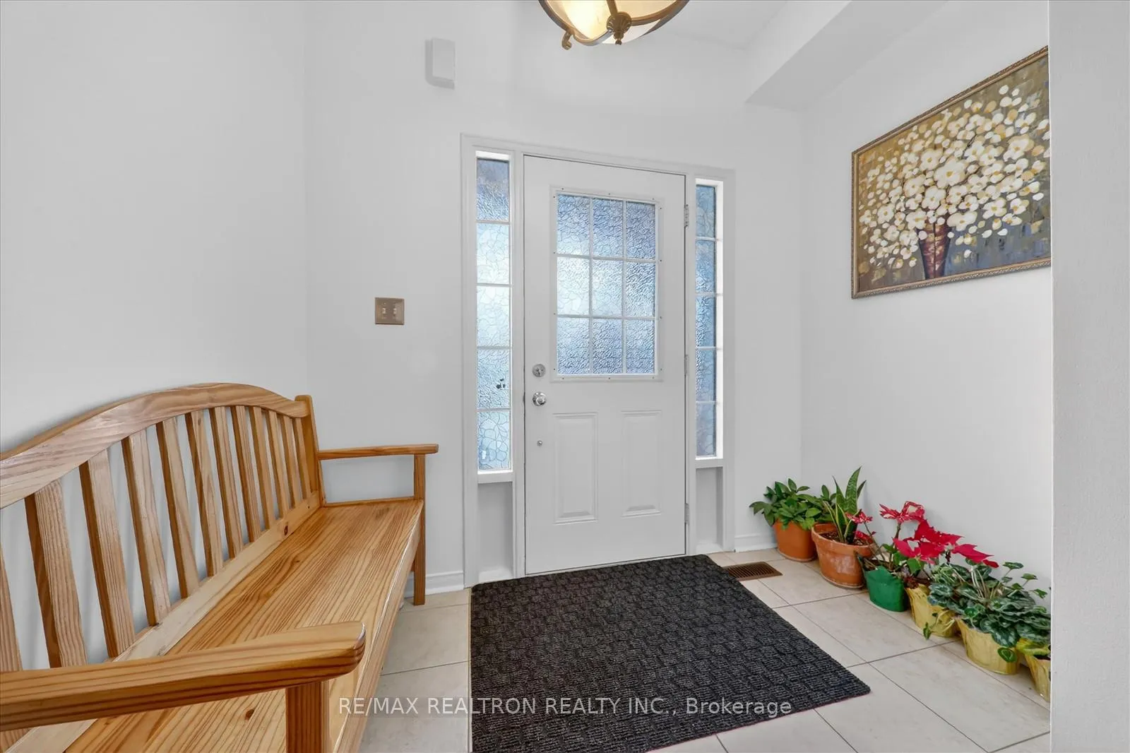 Photo 15 of 8 Hickman Road, Ajax, South East — HOMEH