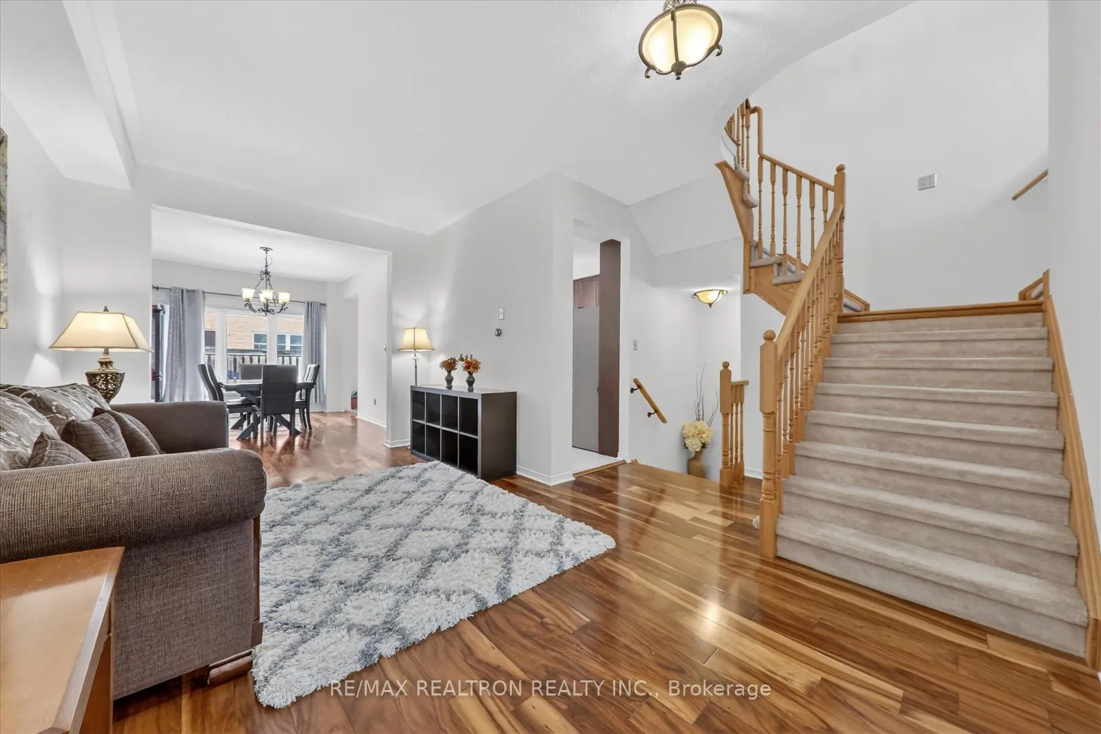 Photo 16 of 8 Hickman Road, Ajax, South East — HOMEH