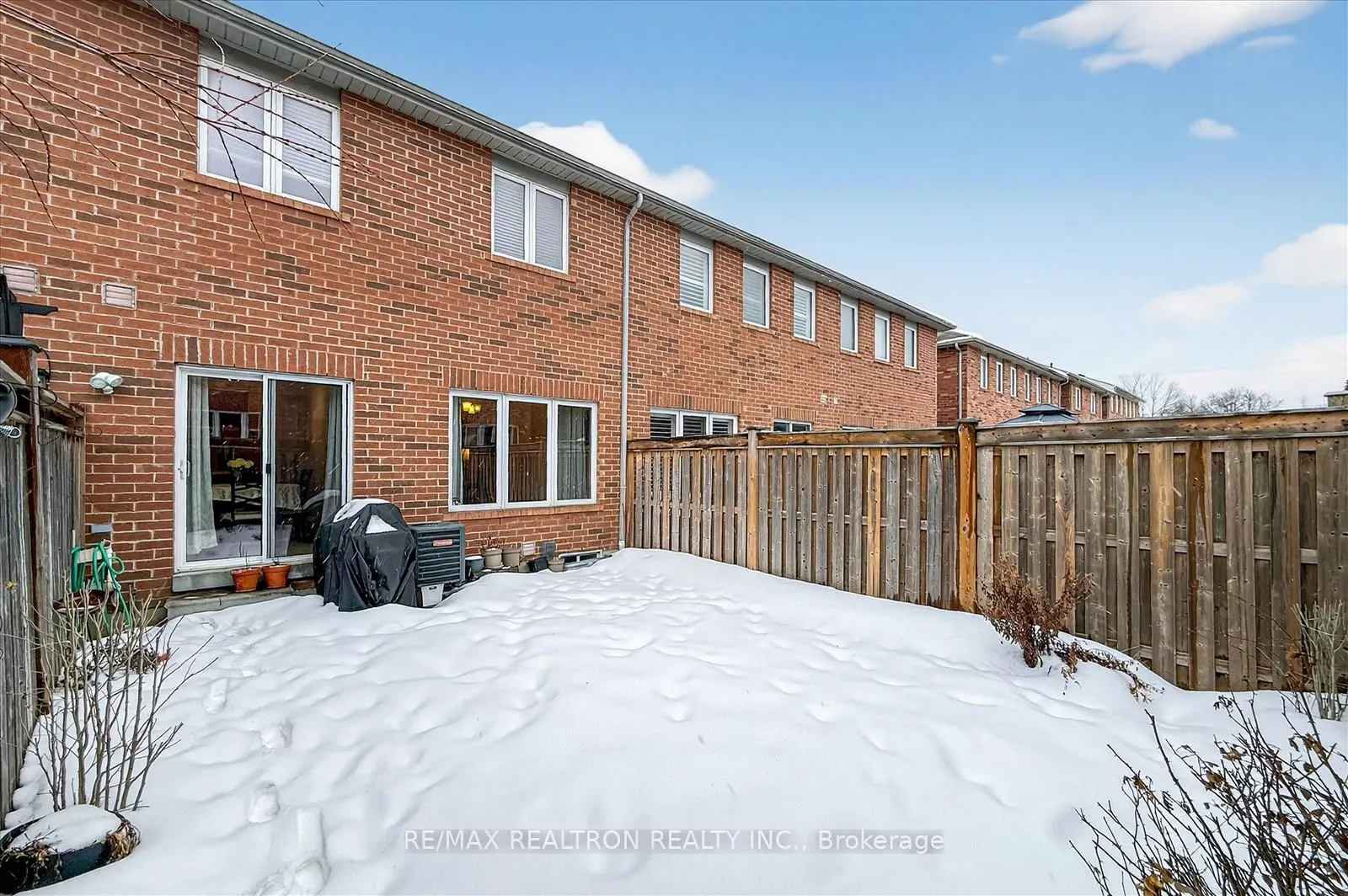 Photo 33 of 8 Hickman Road, Ajax, South East — HOMEH