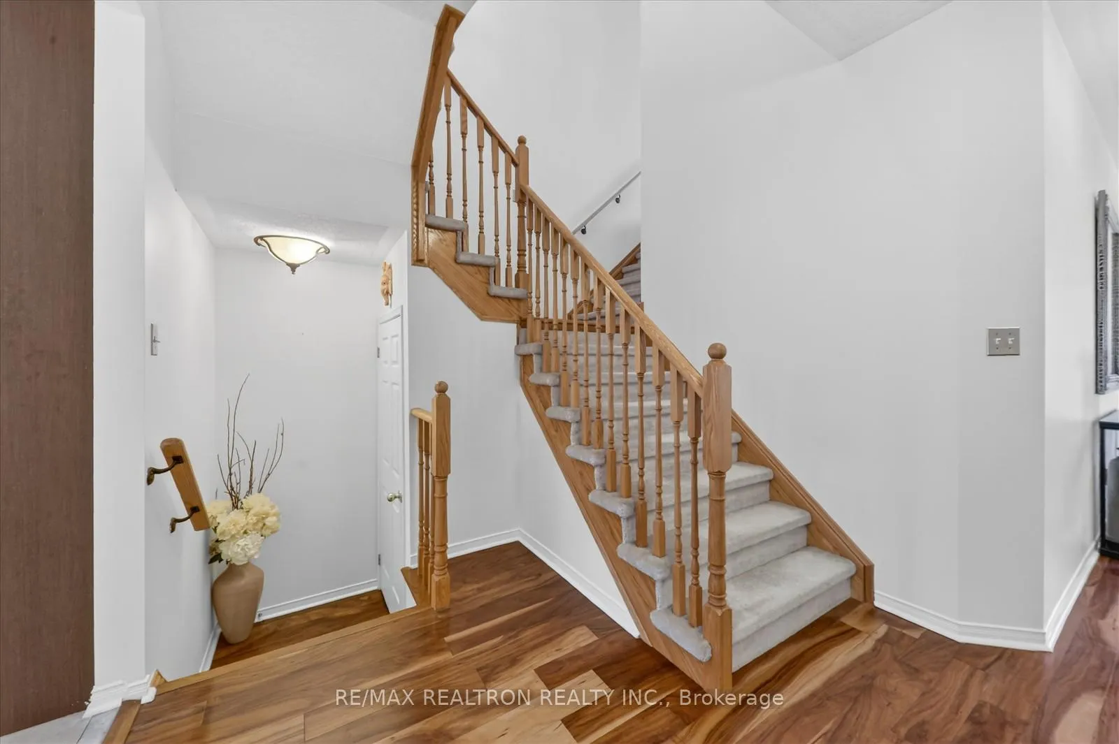 Photo 37 of 8 Hickman Road, Ajax, South East — HOMEH