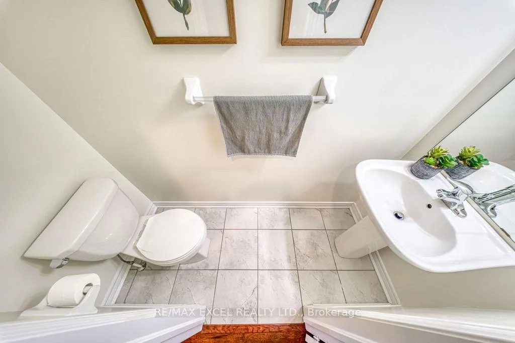 Photo 13 of 187 Dundas Way, Markham, Greensborough — HOMEH