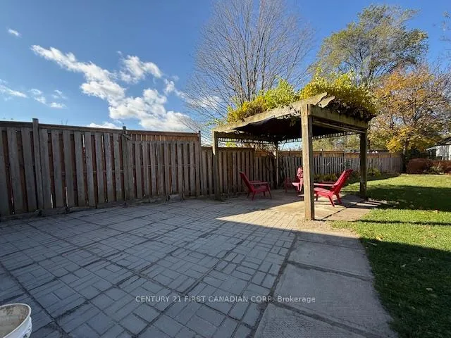 Photo 45 of 17 Vincent Crescent, London, South Q — HOMEH
