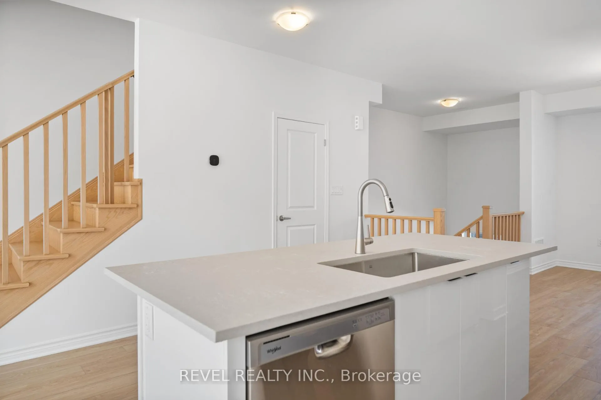 Photo 14 of 15 Yellow Rail Crescent, Brampton, Northwest Brampton — HOMEH