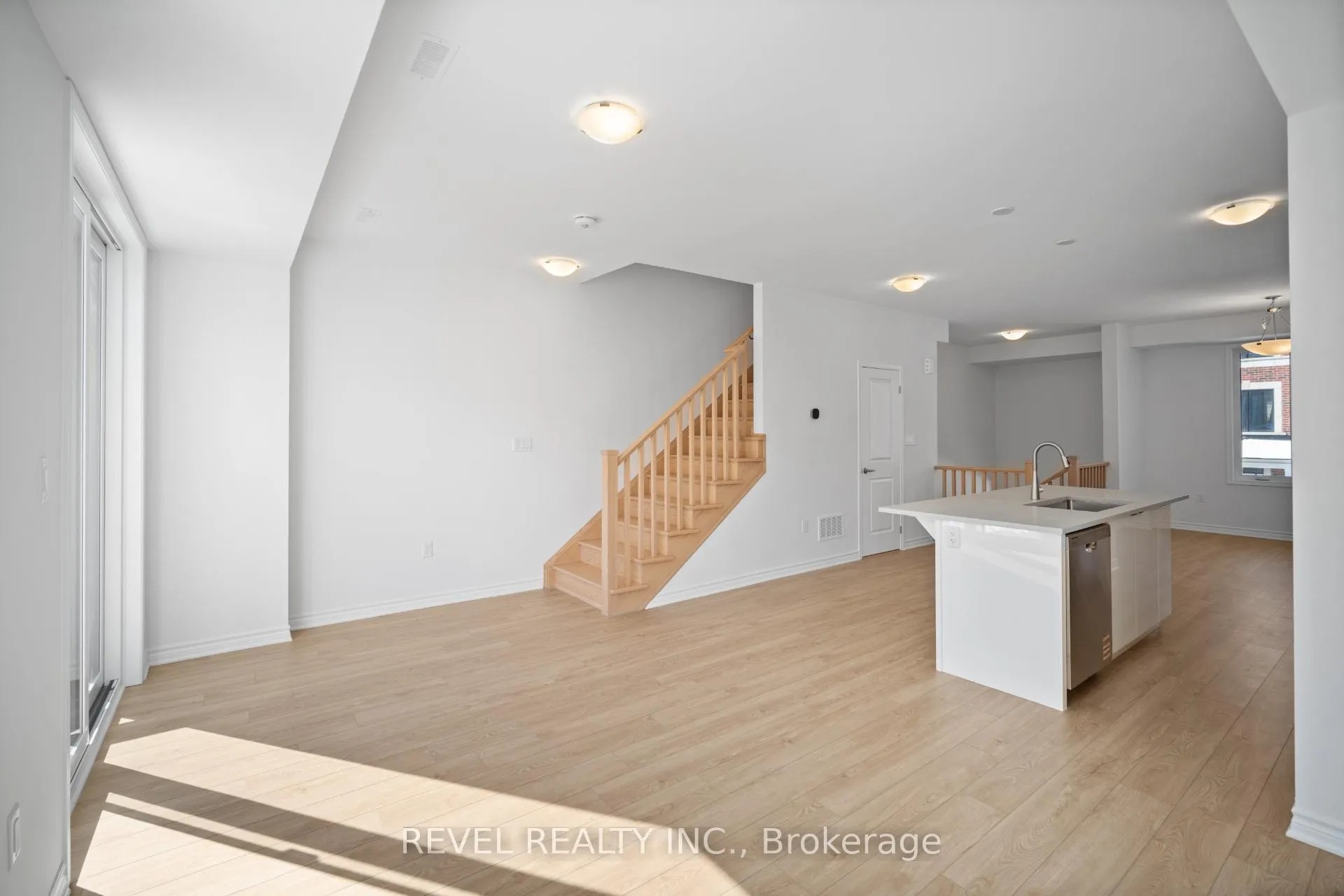 Photo 17 of 15 Yellow Rail Crescent, Brampton, Northwest Brampton — HOMEH