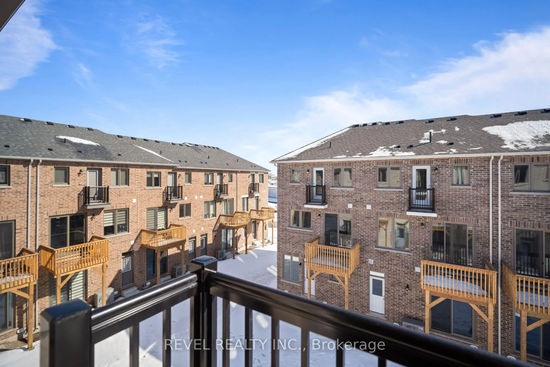 Photo 31 of 15 Yellow Rail Crescent, Brampton, Northwest Brampton — HOMEH