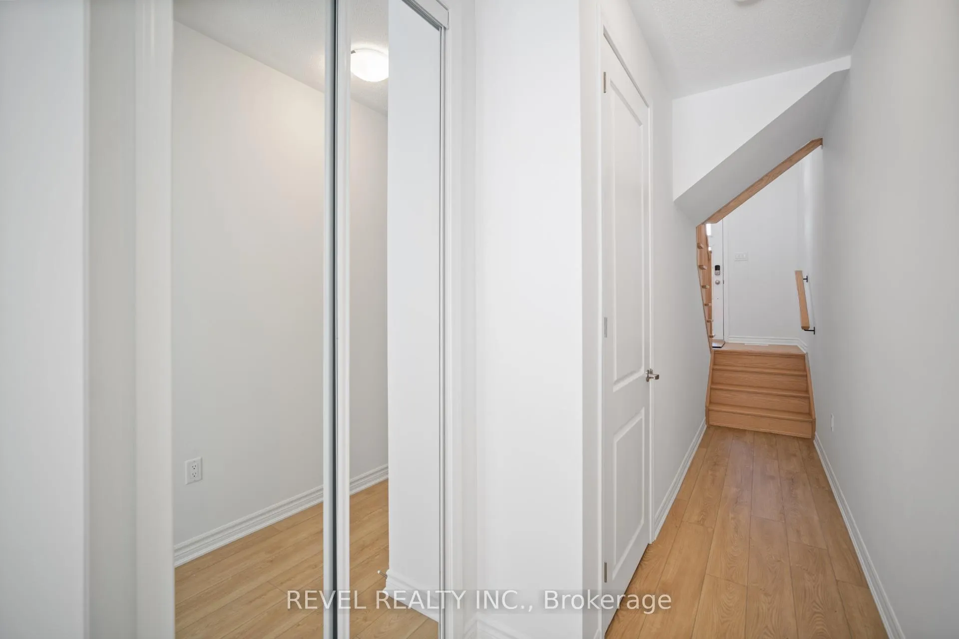 Photo 37 of 15 Yellow Rail Crescent, Brampton, Northwest Brampton — HOMEH